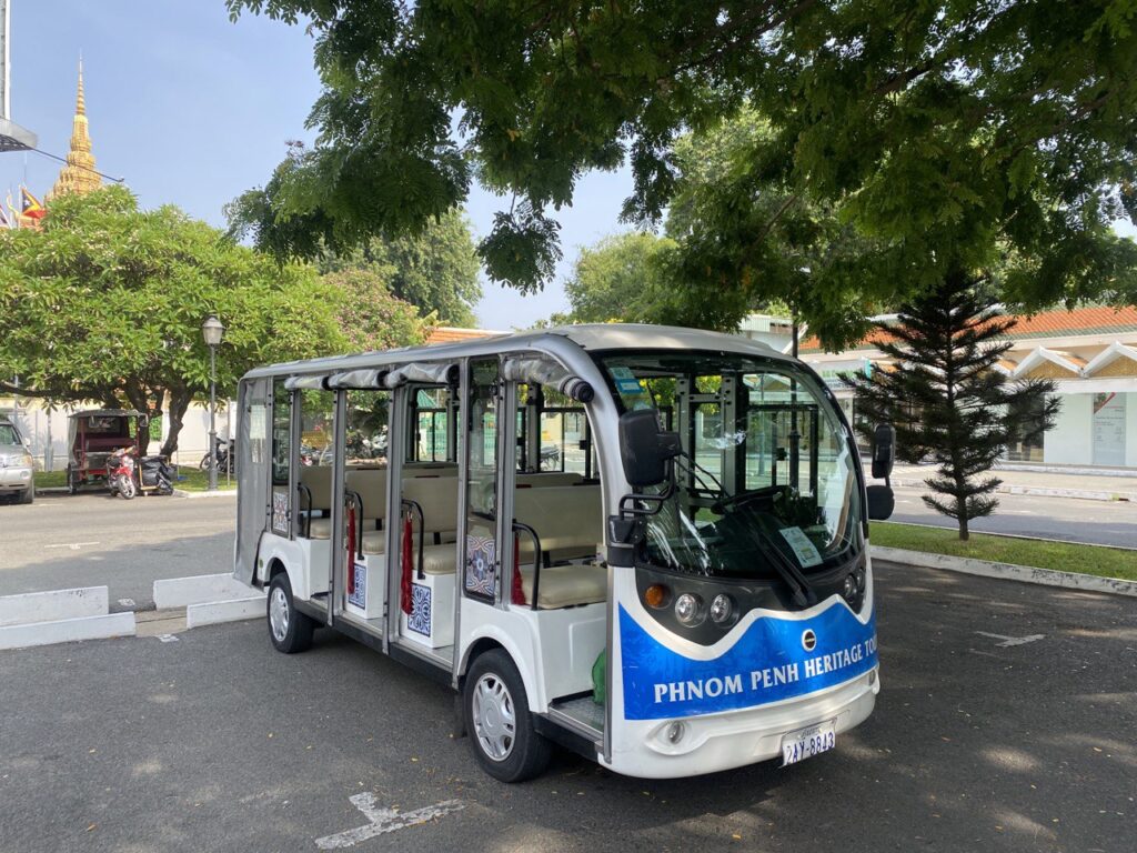 the Phnom Penh heritage tour electric bus